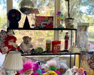 VINTAGE TROLLS! 1985 CABBAGE PATCH DOLL IN BOX