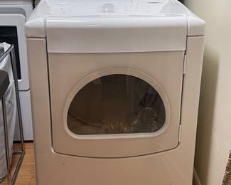MAYTAG BRAVOS STEAM GAS DRYER