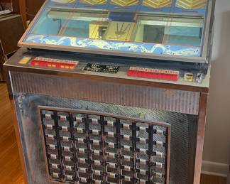 VINTAGE SEEBURG SELECT-O-MATIC JUKEBOX-RECORDS INCLUDED-LIGHTS UP BUT NEEDS REPAIR