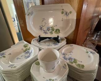 HUGE SET MIKASA OCTAGONAL CONTINENTAL BLUE BELL DISH SET