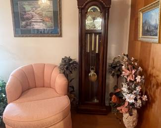1982 PEARL GRANDFATHER CLOCK #447, UPHOLSTERED ACCENT CHAIR WITH OTTOMAN