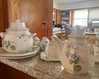 MORE TO THE MIKASA BLUE BELL DISH SET