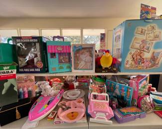 TASCO BIG SCREEN TOY MICRO, LITTLEST PET SHOP HOUSE , GINNY FASHION ENSEMBLE BALLERINA COSTUME NIB