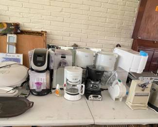 SMALL KITCHEN APPLIANCES