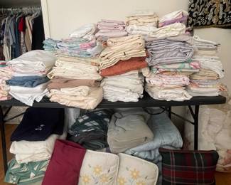 LOADS OF LINENS!