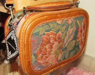 Shoulder Bag with tags