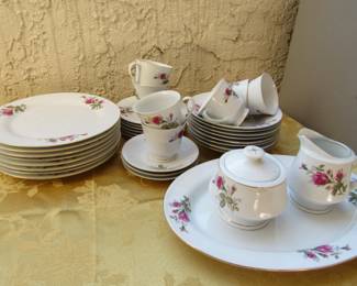 Another China set ( roses)