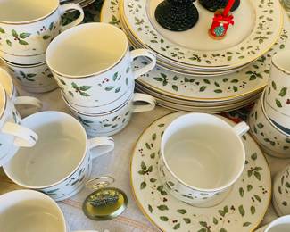 Holiday china set