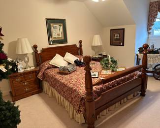 Link Taylor Colonial Pine bedroom set