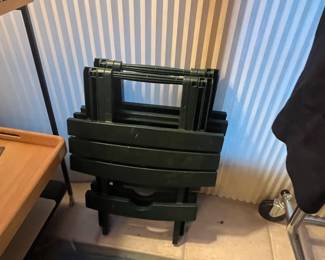 folding table