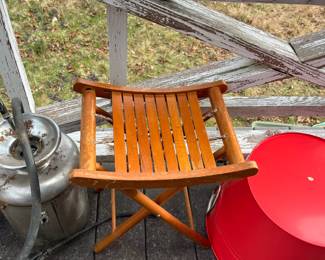 garden stool, bucket