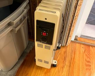 Portable oil filled heater
