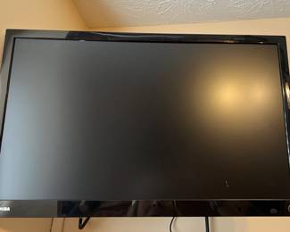 24" Toshiba TV