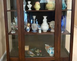 Small display cabinet
