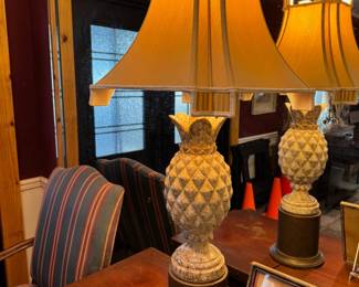 Marble Pineapple Table Lamp