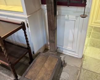 Feed Store Platform Scale