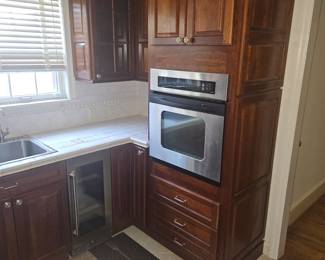 KITCHEN RIGHT SIDE, WINE COOLER, WALL OVEN