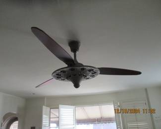CEILING FAN