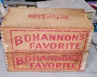 Great shipping box with dovetails
Bohannon's tobacco