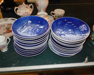 Stacks of plates, for decorating