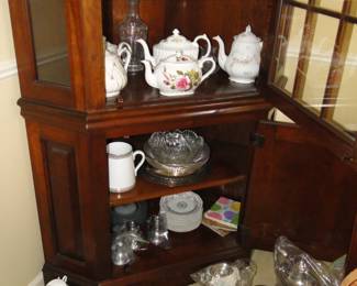 Mix and match teapots and teacups too