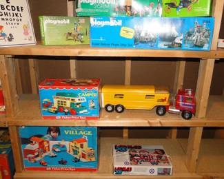 Playmobil too