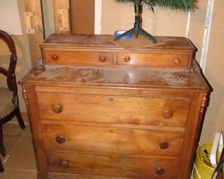 Would make a great dresser, or an outstanding sideboard