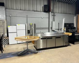 Refrigerators, Coolers, Stoves and Display Shelves Orlando Estate Auction