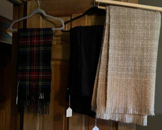 SCARVES AND SHAWLS BY RL