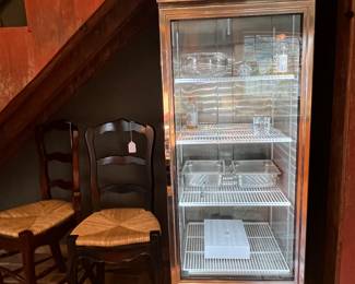 TRUE GLASS DOOR REFRIGERATOR                                  approx. 79hx27wx32d"