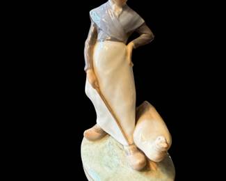 Royal Copenhagen Girl with Goose $125