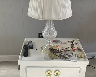 2-door nightstand/end table