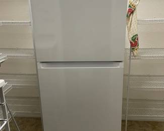 Frig excellent condition