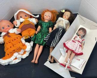 5 Vintage Dolls Including Betsy McCall Collectors Doll