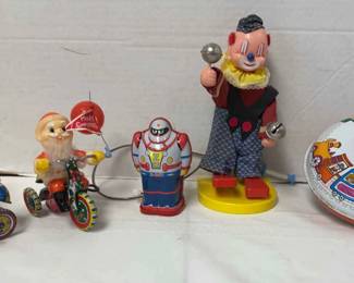 Durham Industries Vintage Clown , Wind Up Tin Toy Bunny And Santa On Tricycle, Ohio Art Metal Top,