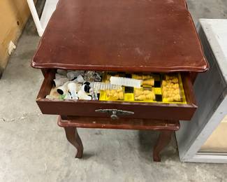 Wood End Table - Chess Sets