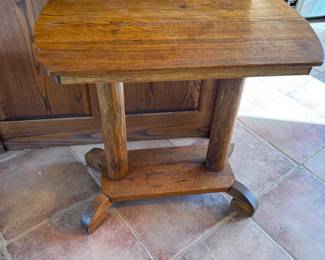 Rustic Wooden Accent Table
A charming vintage-style wooden side table with a smooth finish. Its classic design and compact size make it versatile for any living space or entryway.