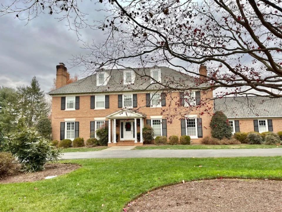 Bethesda Downsizing and Estate Sale