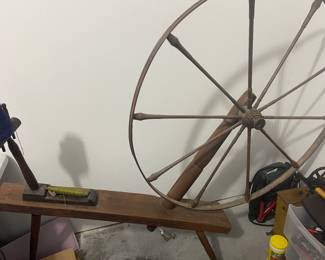 Vintage spinning wheel