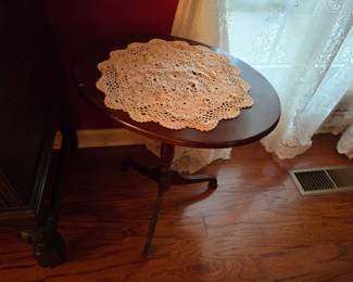 I didn't check underneath, but that might be a Baker....I do believe the top does fold.