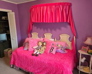 Pink pink pink pink pink pink pink pink pink pink pink pink pink pink pink pink pink pink pink....lots of you got it....PINK