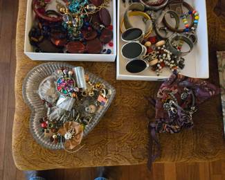 Costume Jewelry! Did you know Desoto came to Childersburg in 1540? Are one of these pieces treasures from Desoto that was found here? Did the homeowner think that the jewel was so big that it couldn't be real so she just put it with her costume Jewelry? Probably not, but I guess it's possible!