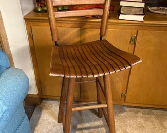 swivel wooden bar stool