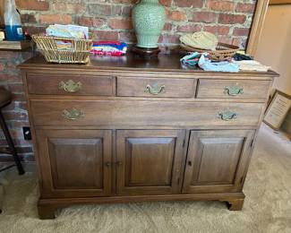 Henkel Harris buffet