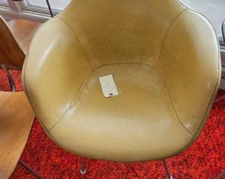 Herman Miller upholstered chair, gold/telloe