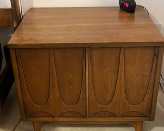 Broyhill Premier 1962 sculpted walnut Brasilia nightstand/commode. Top needs TLC
