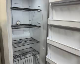 Frigidaire Upright Deep Freezer
