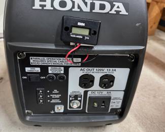 Honda EU Inverter 2000i generator