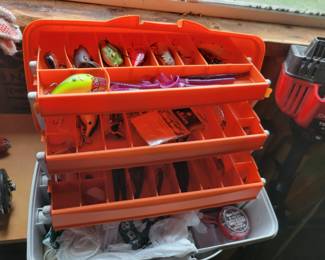 1 Tackle box