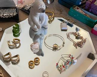 LLADRO BEAR FIGURINE